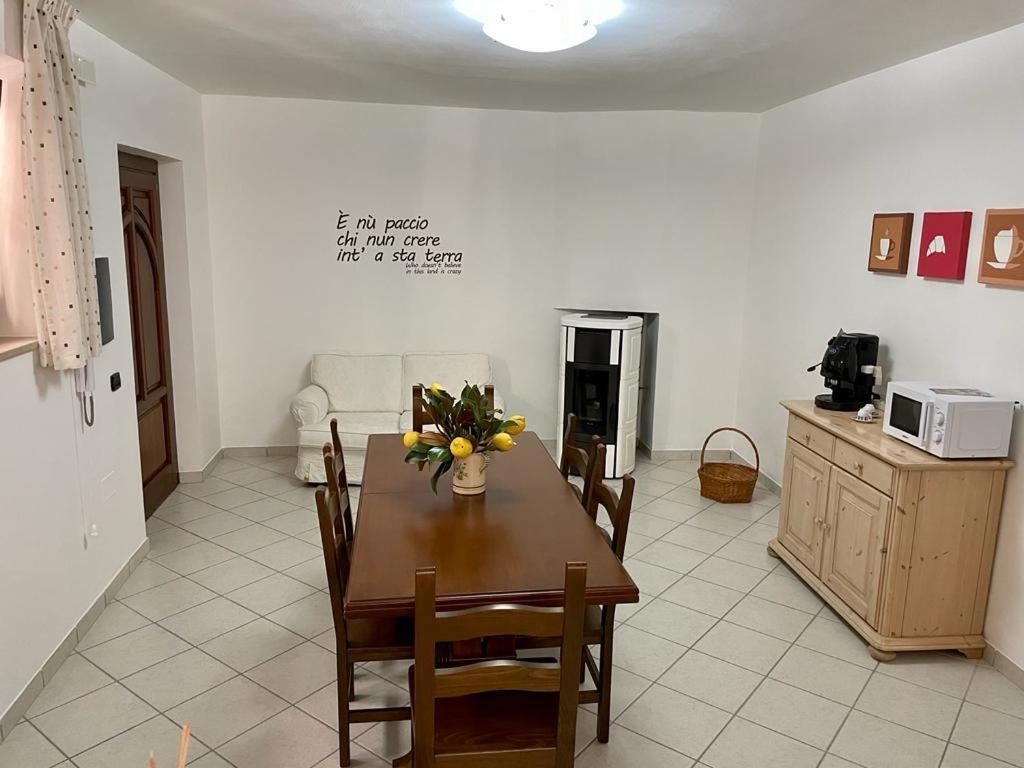 B&B Casa Letizia Trentinara Luaran gambar